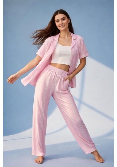 Divinus Pembe Çizgili Ev Giyimi 6 Lı Set Pantalon/şort/bluz/büstiyer/çorap/toka Divinus Pembe Çizgili Ev Giyimi 6 Lı Set Pantalon/şort/bluz/büstiyer/çorap/toka
