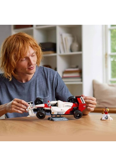 LEGO® Icons McLaren MP4/4 ve Ayrton Senna 10330 Araç Tutkunu Yetişkinler için Koleksiyonluk Yaratıcı Model Araba Yapım Seti - 693 Parça LEGO® Icons McLaren MP4/4 ve Ayrton Senna 10330 Araç Tutkunu Yetişkinler için Koleksiyonluk Yaratıcı Model Araba Yapım Seti - 693 Parça