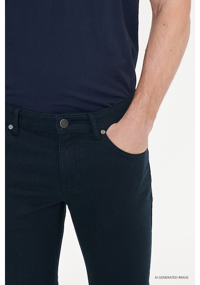 AC&Co / Altınyıldız Classics 360 Derece Her Yöne Esneyen Slim Fit Dar Kesim Diyagonal Desenli Erkek Pantolon Lacivert Çok Renkli AC&Co / Altınyıldız Classics 360 Derece Her Yöne Esneyen Slim Fit Dar Kesim Diyagonal Desenli Erkek Pantolon Lacivert Çok Renkli