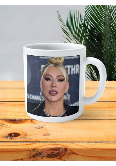Christina Aguilera Baskılı Kupa Bardak Kişiye Özel Desen 1 Çok Renkli