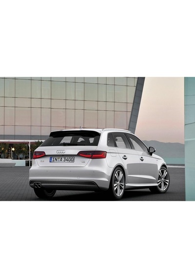 Audi A3 Sportback 13-16 Sağ Dış Dikiz Aynası Çerçevesi 8V0857240
