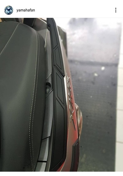Yamaha Xmax 2018/2024 Artçı Kauçuk Koruma Ped