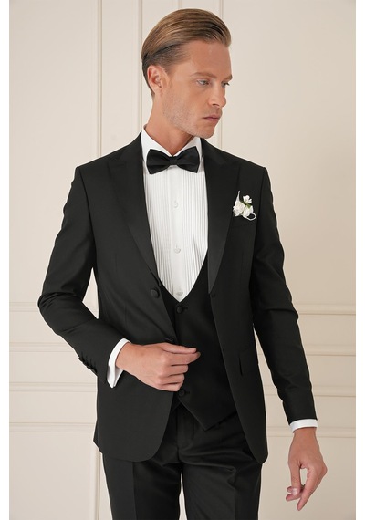 Efor Black 077 Slim Fit Çıkarılabilir Saten Yaka Yelekli Siyah Damatlık Smokin Takım Siyah Efor Black 077 Slim Fit Çıkarılabilir Saten Yaka Yelekli Siyah Damatlık Smokin Takım Siyah