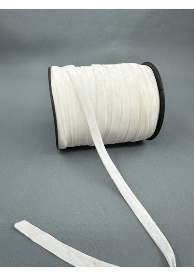 Paşateks- 1 Cm Düz Kadife-5 Metre Fildişi