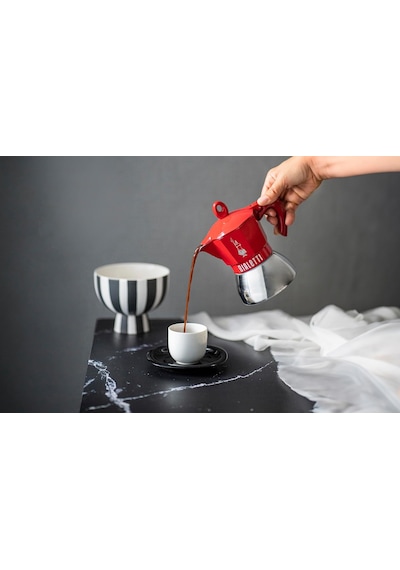 Moka Exclusive İndüksiyon: 2 Cups Ocak Üstü Espresso Pişirici - 100ml - Kırmızı Renk - Alt Hazne: Dış Paslanmaz Çelik İç Alüminyum - İndüksiyon Ocak Türleri İçin Uygundur Moka Exclusive İndüksiyon: 2 Cups Ocak Üstü Espresso Pişirici - 100ml - Kırmızı Renk - Alt Hazne: Dış Paslanmaz Çelik İç Alüminyum - İndüksiyon Ocak Türleri İçin Uygundur