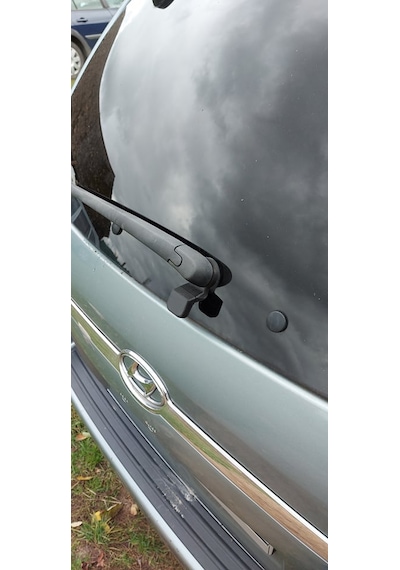 Hyundai Tucson Bagaj Cam Açma Mandalı 2004-2010 -