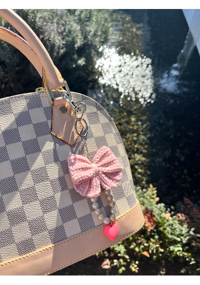 Maıson De Mode Coquette El Örmesi Pembe Fiyonklu İnci Detaylı Çanta Charm Beyaz - Pembe