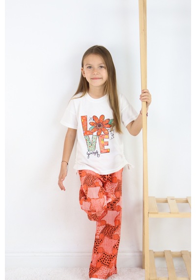 Fesshera Kız Çocuk Love Yourself Baskılı Tişört Ve Geometrik Etnik Desenli Geniş Paça Pantolon Takımı Turuncu Fesshera Kız Çocuk Love Yourself Baskılı Tişört Ve Geometrik Etnik Desenli Geniş Paça Pantolon Takımı Turuncu