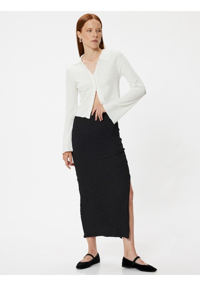 Koton Slim Fit Yırtmaç Detaylı Dokulu Midi Boy Kalem Etek Siyah 5wak10083ek Siyah