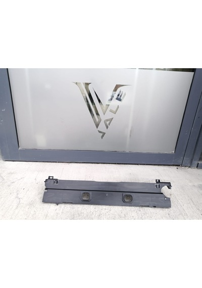 Bmw 5 Serisi Radyatör Üst Kapağı Yan Sanayi F10 -17117645650