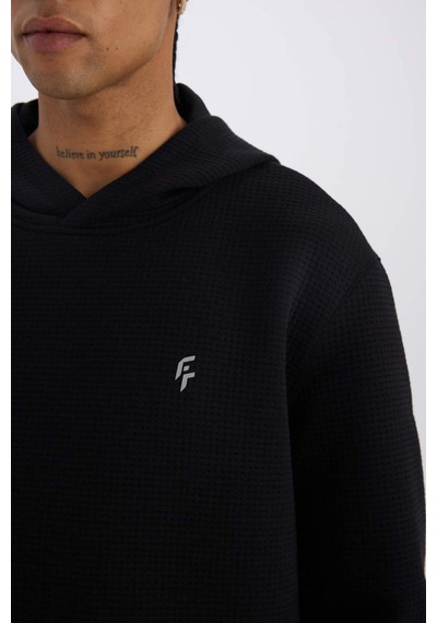 DeFactoFit Standart Fit Kapüşonlu Kapitoneli Sporcu Sweatshirt D0752AX24AUBK81