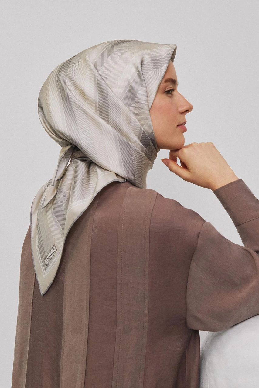 Armine Klasik Desenli Saf İpek Sura Eşarp 9327d 80 Gri