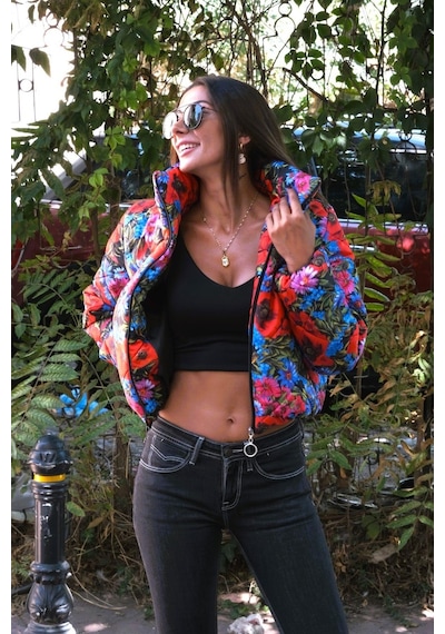 Keyifli Moda Kadın Mavi Dik Yaka Çiçekli Kısa Şişme Mont - 40 Mavi