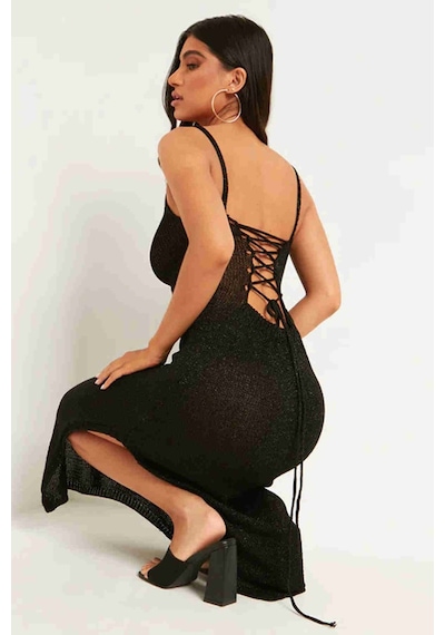 Merry See Sırt Dekolteli Bağlamalı Vücuda Oturan Diz Altı Örme Elbise Siyah 001 Merry See Sırt Dekolteli Bağlamalı Vücuda Oturan Diz Altı Örme Elbise Siyah 001