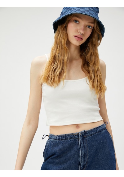 Koton Crop Atlet Halter Yaka Dar Kesim Ekru 3sal30172ık 3SAL30172IK010
