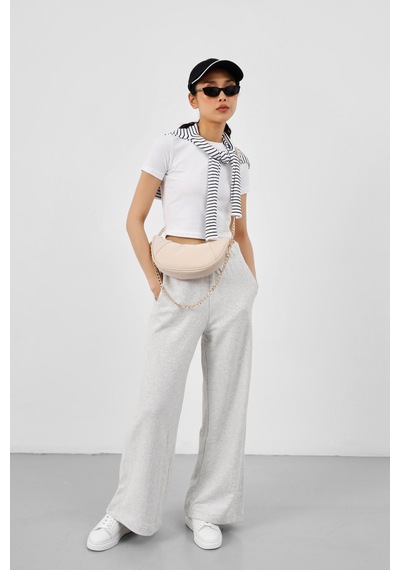 Shule Bags Mode Zincirli Ay Çapraz Çanta Krem