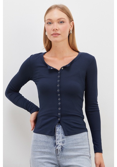 Fullamoda Önü Çıtçıtlı Ribanalı Slim Fit Bluz Lacivert