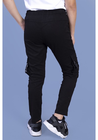 Toontoy Kids Toontoy Erkek Çocuk Beli Lastikli Kargo Cepli Jogger Pantolon Siyah Toontoy Kids Toontoy Erkek Çocuk Beli Lastikli Kargo Cepli Jogger Pantolon Siyah