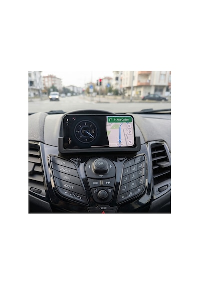 Ford Fiesta Mk7 Özel Tasarım Göğüs Üstü Telefon Tutacağı