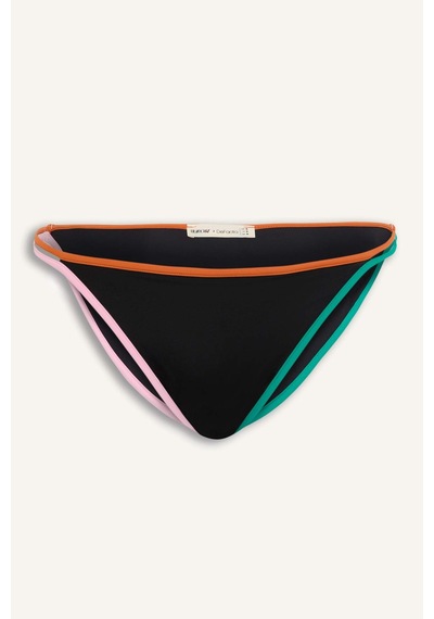 Defacto Lilyrose X Defacto Regular Fıt Bikini Altı H8847ax26hsbk81 Siyah-bk81