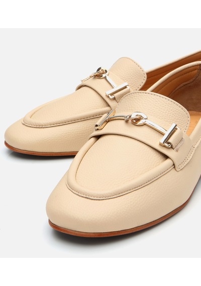 Hotiç Kadın Deri Bej Tokalı Klasik Loafer
