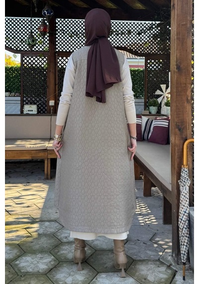Rabia Şamlı Safir Kapitone Yelek Vizon Çok Renkli