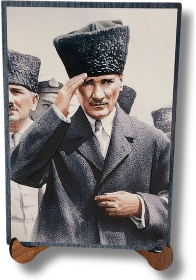 Atatürk Masaüstü Ahşap Tablo - Kabartmalı Baskı Şık Hediyelik 11x16 Cm No 2 3 Parça