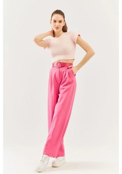 Butikgiz Kadın Kısa Kol Bisiklet Yaka Vücuda Oturan %100 Pamuklu Kaşkorse Esnek Crop Bluz Pudra