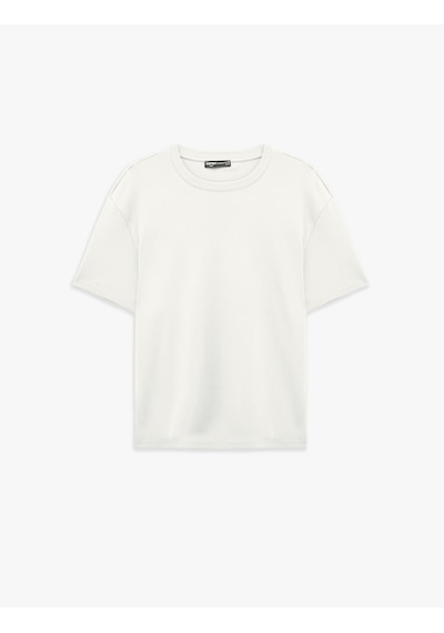Koton Pamuklu Bisiklet Yaka Kısa Kollu Basic Oversize Tişört Ekru 7wam10086mk