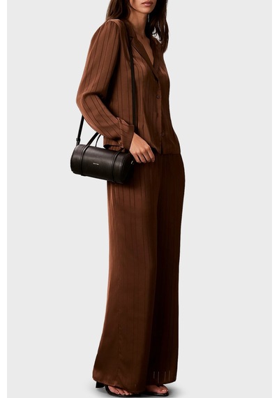 Calvin Klein Logolu Çıkarılabilir Askılı Çanta Lv04f3663g332 Kadın Çanta Lv04f3663g 332 Siyah