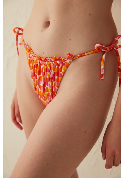 Penti Çok Renkli Retro Süper Fırfır Detaylı Bikini Altı
