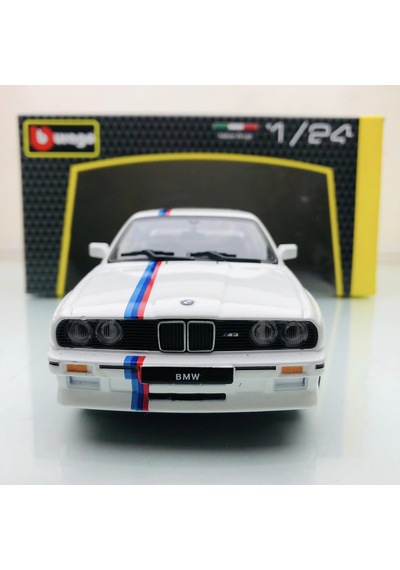 Yeni - New 1988 Bmw M3 E30 White 1:24 Ölçek Burago Marka