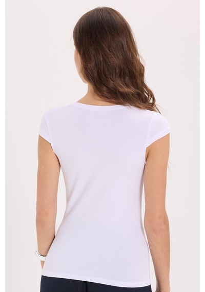Tudors Kadın Slim Fit Dar Kesim Pamuklu Likralı Bisiklet Yaka Ay Kol Beyaz Tişört-51120