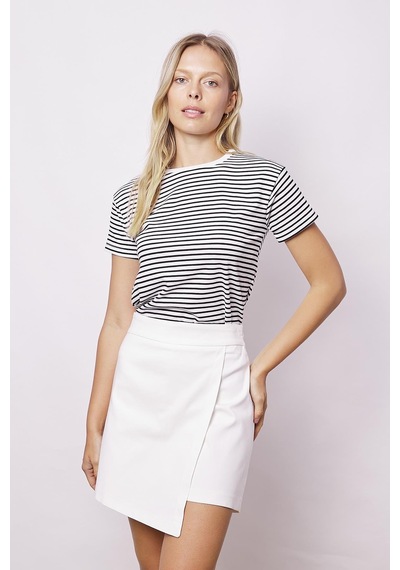 Jument Kadın Likralı Çizgili Kaşkorse Sıfır Yaka Kısa Kol T-shirt Bluz-beyaz Çizgi Beyaz Ç. Jument Kadın Likralı Çizgili Kaşkorse Sıfır Yaka Kısa Kol T-shirt Bluz-beyaz Çizgi Beyaz Ç.