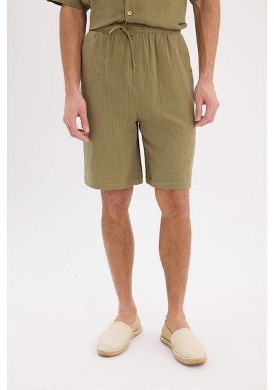 DeFacto %100 Pamuk Relax Fit Müslin Cepli Basic Düz Bermuda Şort C7589AX25SMKH436