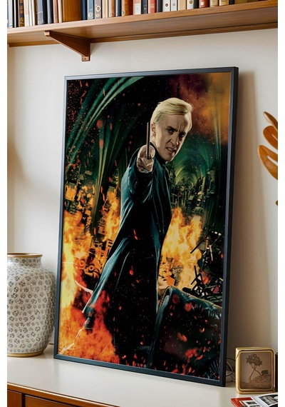 Draco Malfoy Çerçeveli Tablo - Lüks Harry Potter Sinematik Karakter Posteri Duvar Dekoru Alev Temalı Siyah Draco Malfoy Çerçeveli Tablo - Lüks Harry Potter Sinematik Karakter Posteri Duvar Dekoru Alev Temalı Siyah