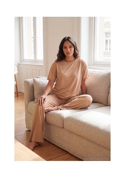 Lela Yumuşak Dokulu Bisiklet Yaka Lastikli Bel Kısa Kollu Pijama Takımı Bayan Pijama Takımı 65720102 Bej Lela Yumuşak Dokulu Bisiklet Yaka Lastikli Bel Kısa Kollu Pijama Takımı Bayan Pijama Takımı 65720102 Bej