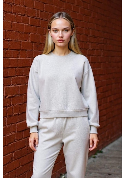 DeFacto Coool Oversize Geniş Kalıp Bisiklet Yaka Basic Düz Kalın Kumaş İçi Yumuşak Tüylü Sweatshirt D9022AXNSGR210 Gri DeFacto Coool Oversize Geniş Kalıp Bisiklet Yaka Basic Düz Kalın Kumaş İçi Yumuşak Tüylü Sweatshirt D9022AXNSGR210 Gri