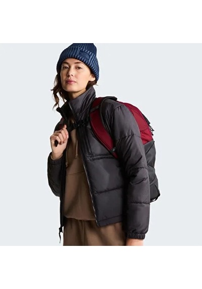 The North Face Nuketo Sentetik İzolasyonlu Kadın Mont Nf0a8j44jk31 Siyah