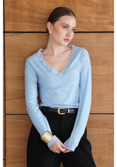 Verymoda Yakası Dantel Detaylı Bluz F2088 Mavi