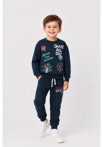 Ahengim Erkek Çocuk Kaykay Baskılı Sweatshirt Eşofman Altı 2 Li Takım 1-4 Yaş Ak115 Koyu Lacivert Ahengim Erkek Çocuk Kaykay Baskılı Sweatshirt Eşofman Altı 2 Li Takım 1-4 Yaş Ak115 Koyu Lacivert