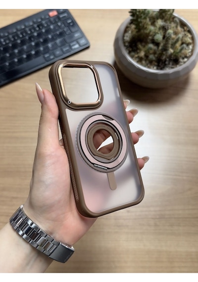Apple Uyumlu iPhone 14 Pro Standlı Ve Yüzüklü Magsafe Kılıf Soocase721 Kahverengi