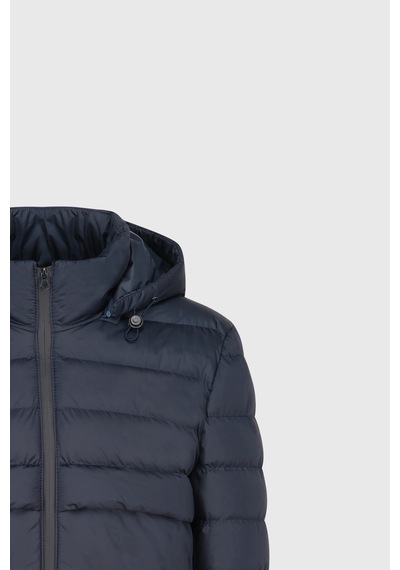 Ac&Co / Altınyıldız Classics Erkek Lacı Standart Fit Normal Kesim Çıkma Kapüşon Dik Yaka Yan Cepli Mont Lacı Lacivert Ac&Co / Altınyıldız Classics Erkek Lacı Standart Fit Normal Kesim Çıkma Kapüşon Dik Yaka Yan Cepli Mont Lacı Lacivert