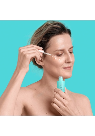 Foreo Iris™ Sıkılaştırıcı Gece Göz Serumu 15 ML