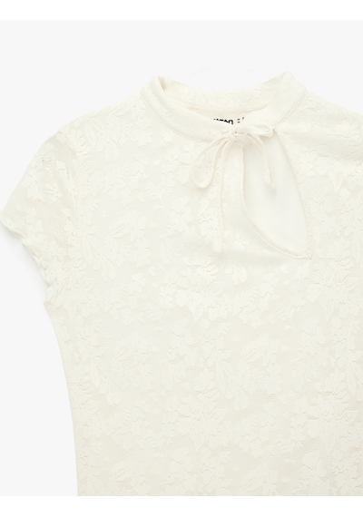 Koton Dantel Detaylı Bağlamalı Yaka Kısa Kollu Slim Fit Qipao Üst Ekru 6sal10832ık