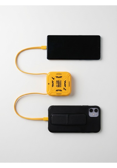 Bloompicks Dahili Kablolu 10000mah 20w Hızlı Şarj Powerbank Type-c & Apple Uyumlu iPhone  Led Ekranlı Sarı