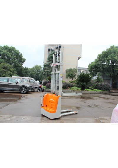 1.5 Ton 3 Metre Tam Otomatik Akülü İstif Makinesi
