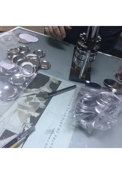 Yaka Rozeti - 10 Adet - Buton Rozet 58 Mm Lik Çok Renkli