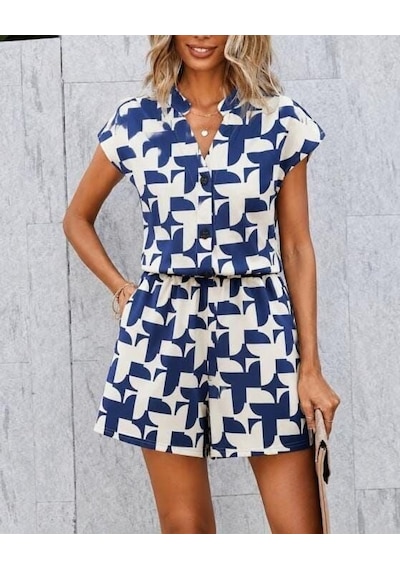 Meridefashion Kısa Kollu V Hakim Yakalı Düğmeli Desenli Kısa Modal Tulum - 62548 S/m - Saks Mavi Çok Renkli