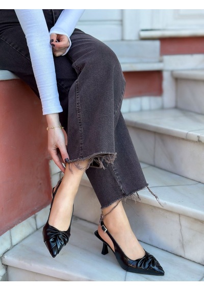 Ervanın Butiği Siyah Kırışık Deri Bow Fiyonk Detay Kadın Stiletto-6093